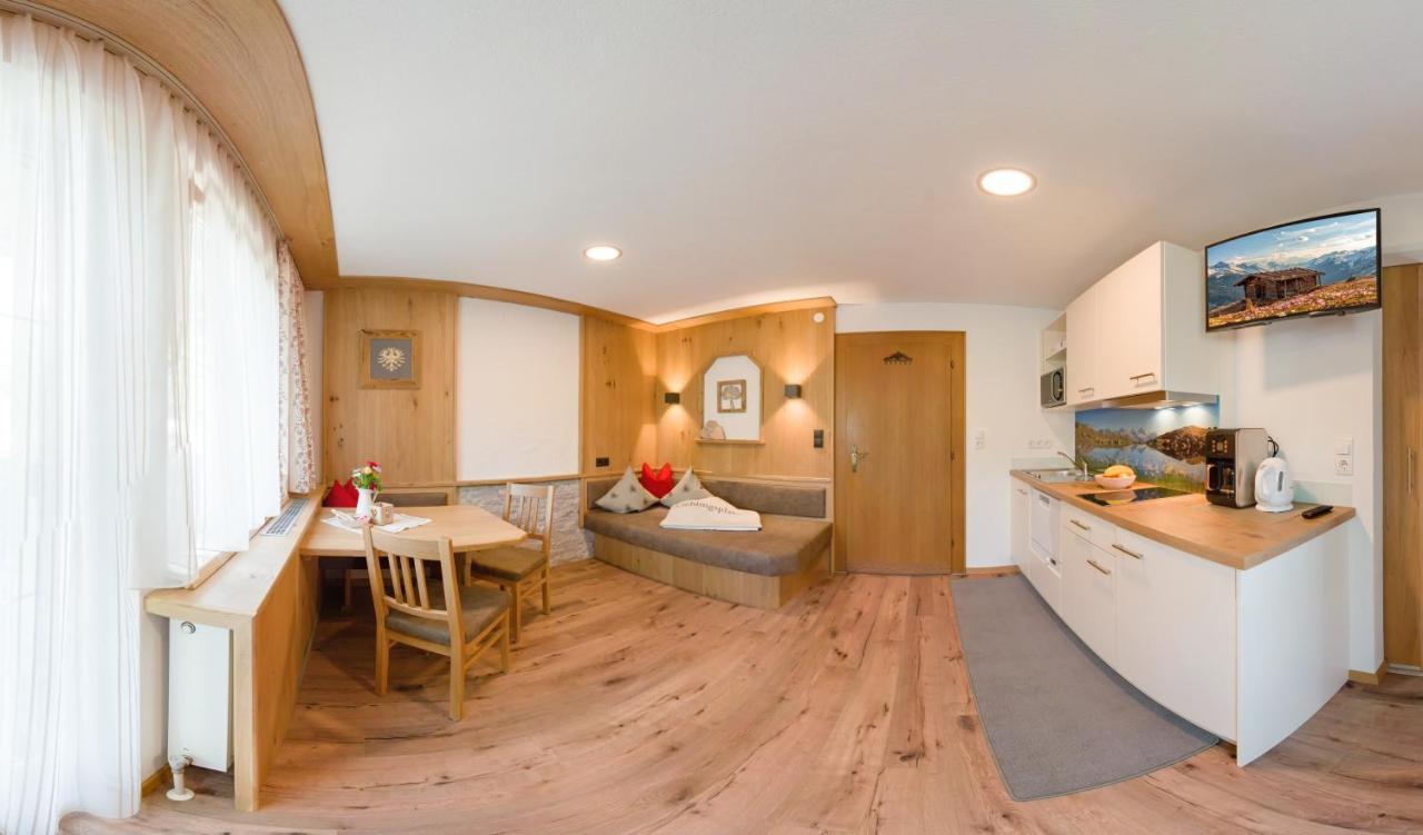 Haus Martina Apartment Tux Ngoại thất bức ảnh
