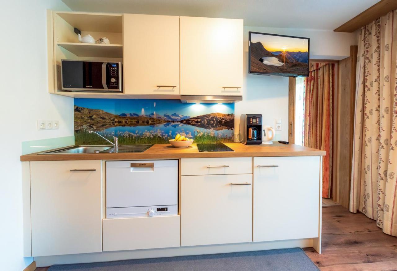 Haus Martina Apartment Tux Ngoại thất bức ảnh